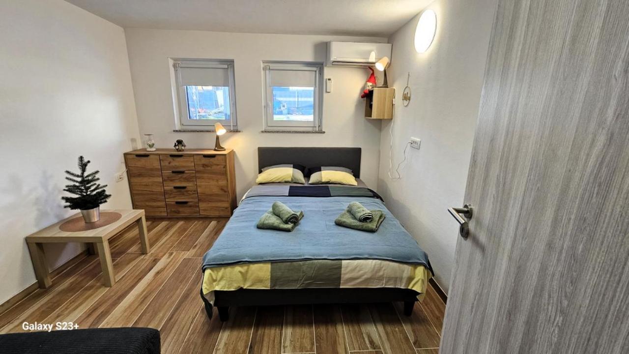 Apartmaji Stars Mavcice Esterno foto