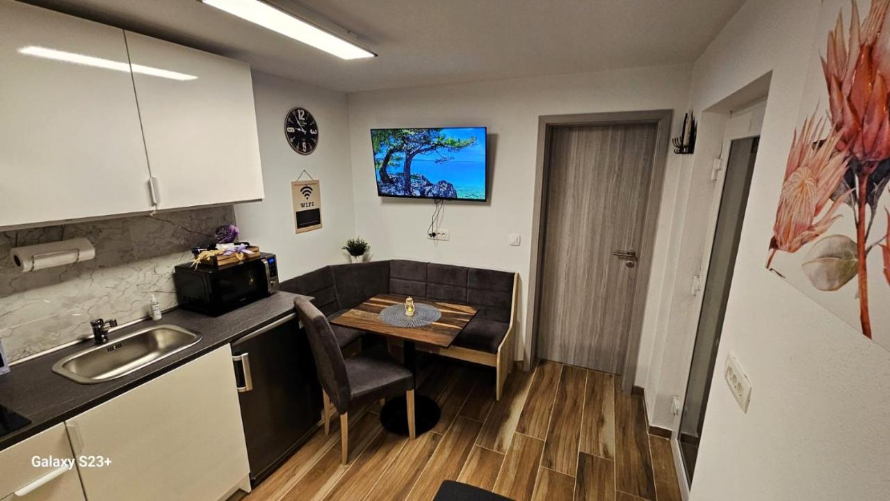 Apartmaji Stars Mavcice Esterno foto