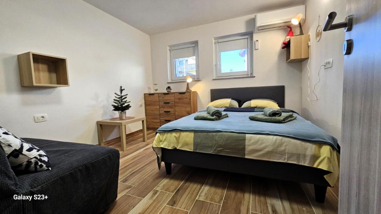 Apartmaji Stars Mavcice Esterno foto
